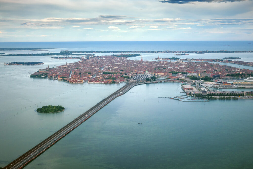 alt="Aeroporto Marco Polo, em Veneza, Itália, Europa aeroportos italianos"