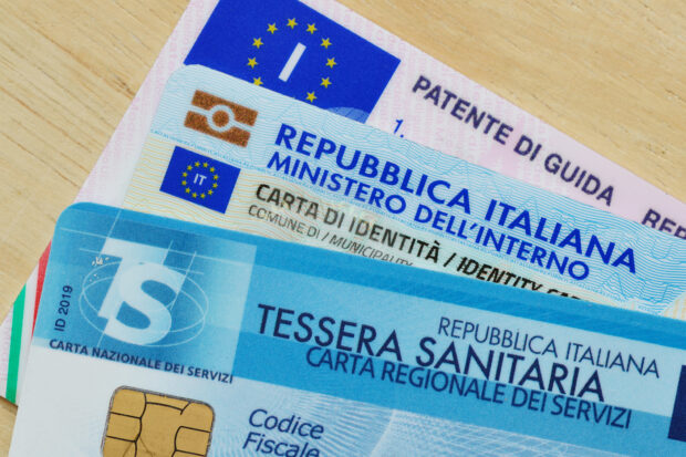 alt="codice fiscale"