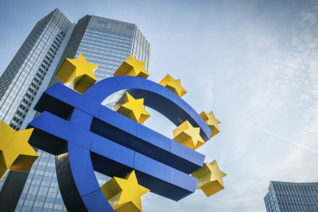 alt="Blue Card europeu"