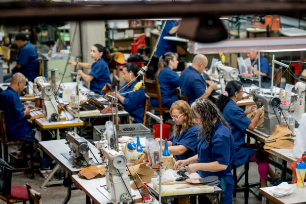alt="jornada de trabalho na Itália"